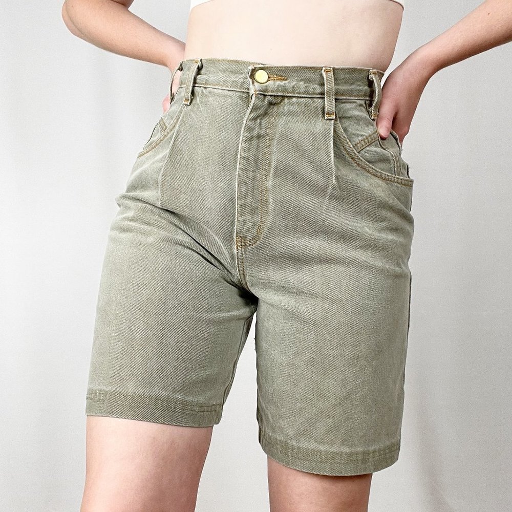 Vintage Ultra High Rise Sage Green Rigid Wedgie Denim Pleated Long Jean Shorts - Picture 8 of 8